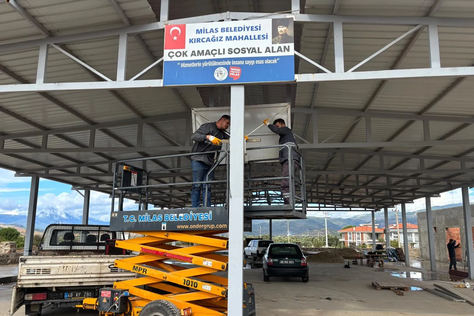 Muğla Milas'ta potaların kurulumu başladı