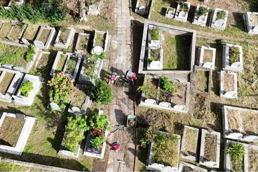 Ordu'da mezarlıkların bakımını unutulmuyor