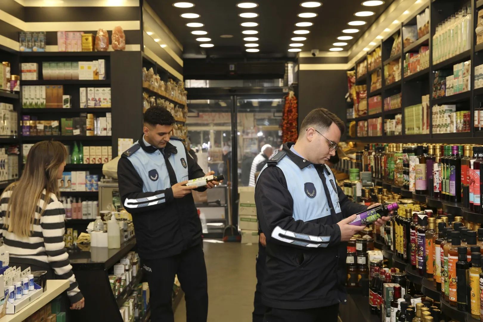 Ankara Zabıtası sağlıklı ve güvenilir gıda için sahada​​​​​​​