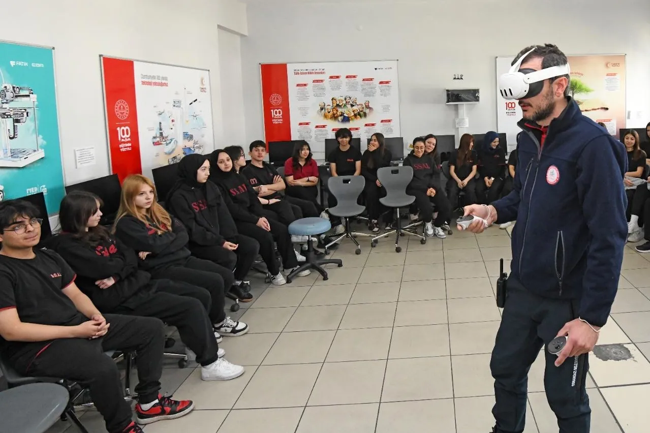 Bursa Osmangazi’de VR destekli afet tatbikatı