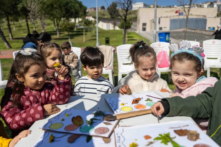 İzmir Bornova’da minikler öğrenerek eğlendi