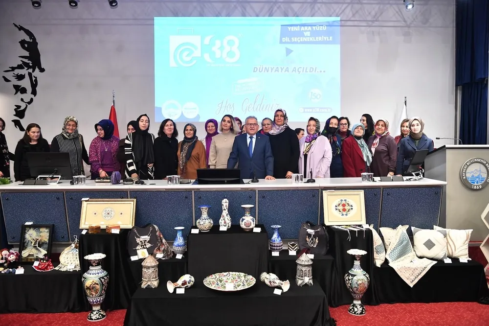 e 38 kent ekonomisini canlandırıyor