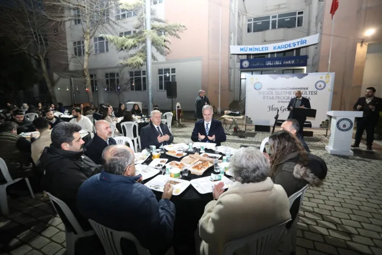 İnegöl Belediyesi'nden fakülte bahçesinde iftar bereketi