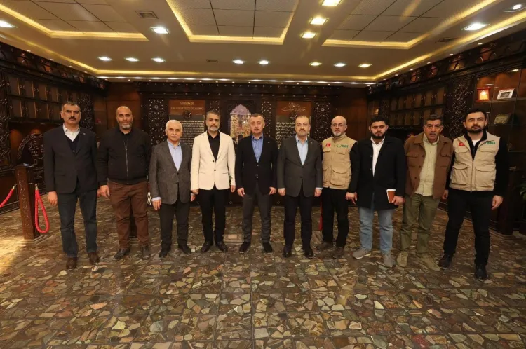 Başkan Büyükakın’dan Halep’te ziyaret trafiği