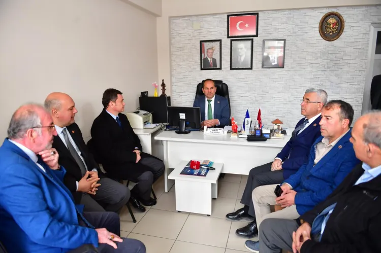 Bursa Osmangazi'de Başkan Aydın mahalle turlarını sürdürüyor