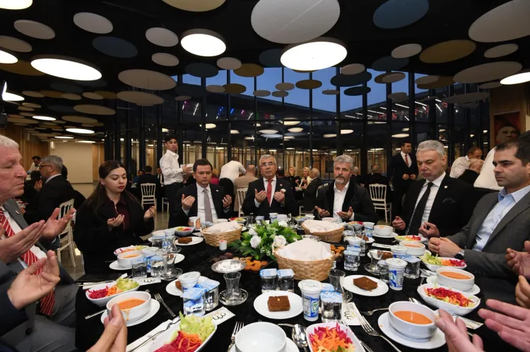 Osmangazi’de Başkan Aydın’dan muhtarlarla güçlü birlik tablosu