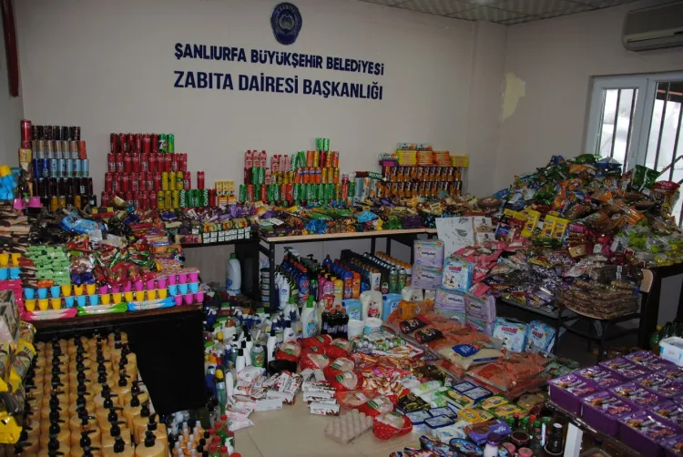 Bayram öncesi zabıtadan marketlere şok baskın