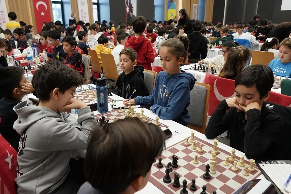 İstanbul Beylikdüzü'nde geleneksel turnuvada hamleler konuştu