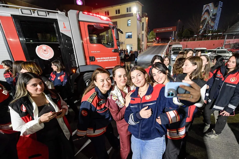 İzmir'de zorlu mesleğin kahramanları ile ESHOT buluşması