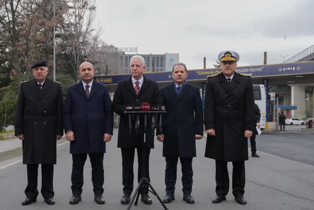 Vali Gül, bayram öncesi İstanbul’da trafik tedbirlerini denetledi