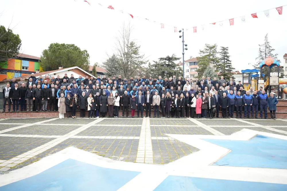 Başkan Ercan Özel: “Sizler bu şehrin görünmeyen kahramanlarısınız”