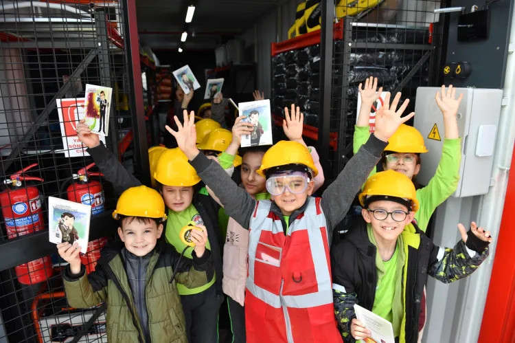 Bursa Osmangazi’de çocuklara afet bilinci aşılanıyor