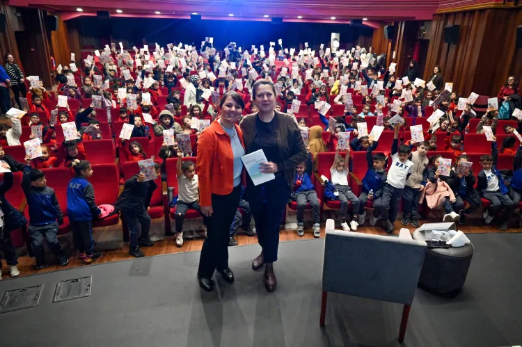 Bursa’da çocuklarla hikaye söyleşisi