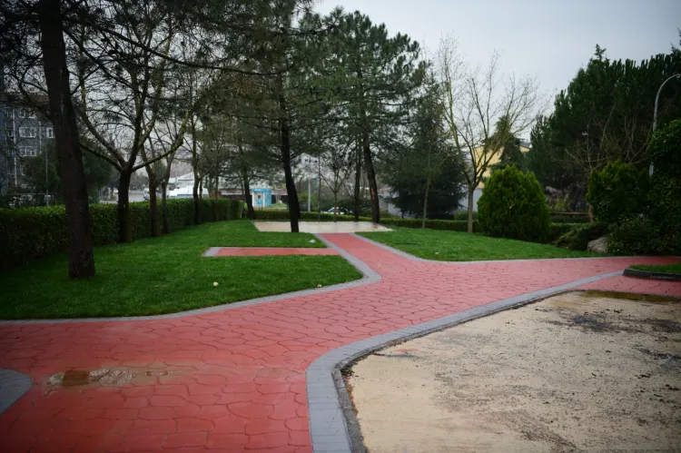 Çayırova’nın parkları yenileniyor