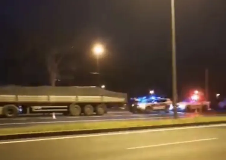 Düzce’de otomobile tır arkadan çarptı!