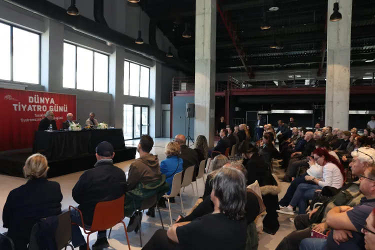 Rutkay Aziz Dünya Tiyatro Günü’nde Nilüferlilerle buluştu