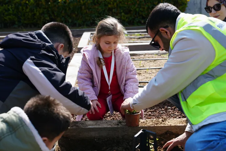 İstanbul Maltepe'de 'tarım parkı' minikleri ağırladı