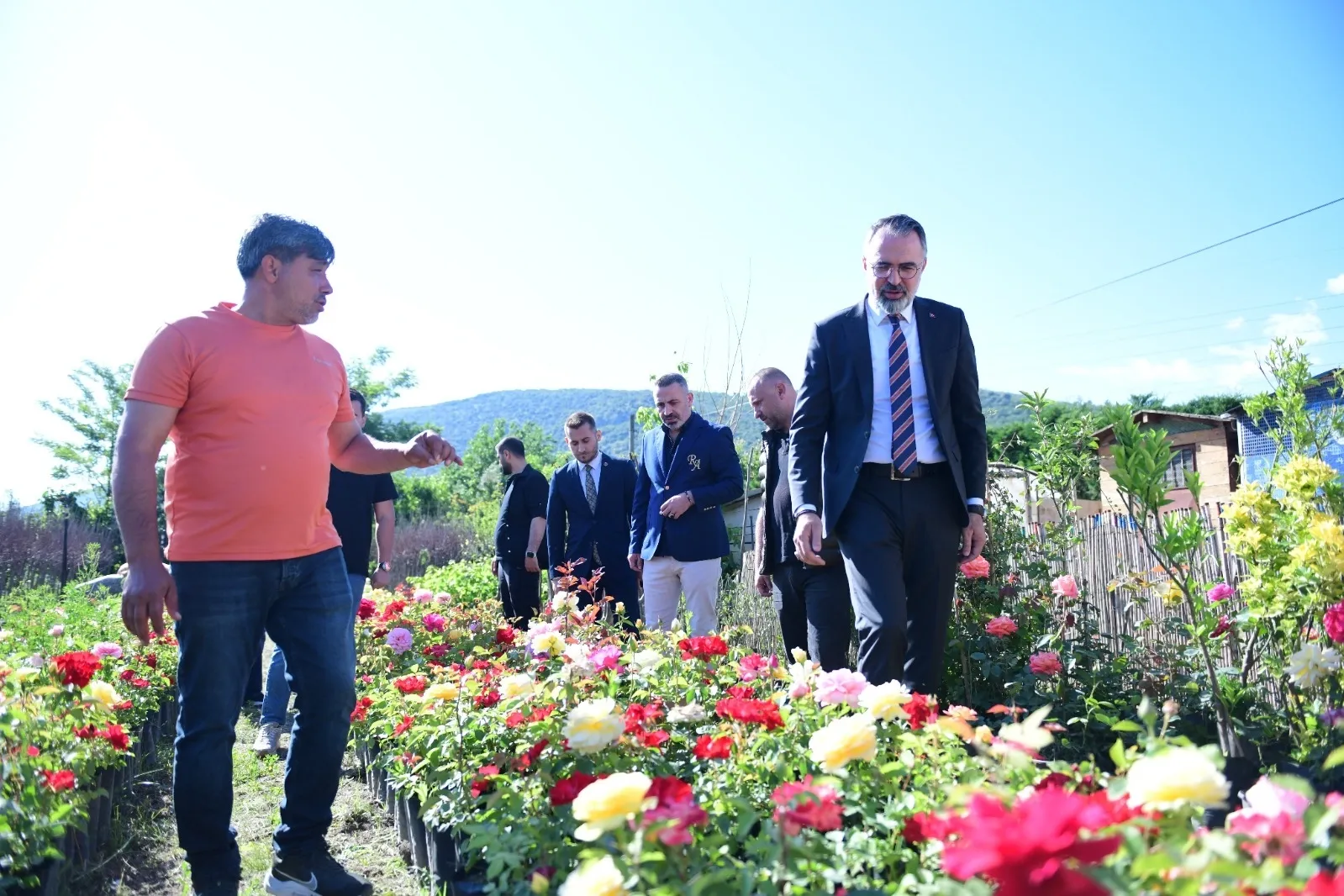 Bursa Kestel'de süs bitkileri üreticilerine destek