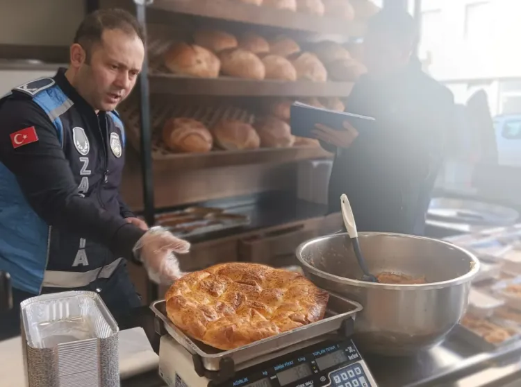 Bursa İnegöl’de zabıta halkın sağlığı için 7/24 görevde