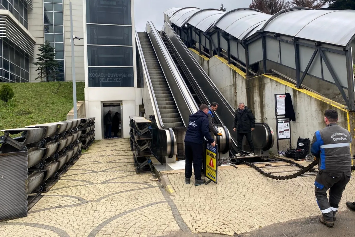 Kocaeli'de yürüyen merdivenlere kapsamlı bakım