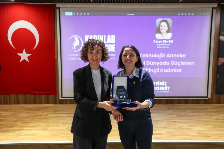 İstanbul Bakırköy’de “Teknolojik Anneler” söyleşisi