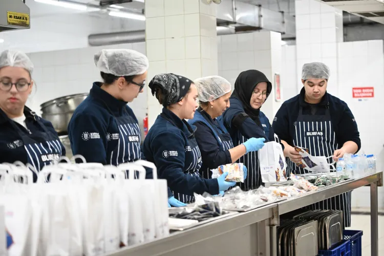 Bursa'da dayanışmanın mutfağı her geçen gün büyüyor