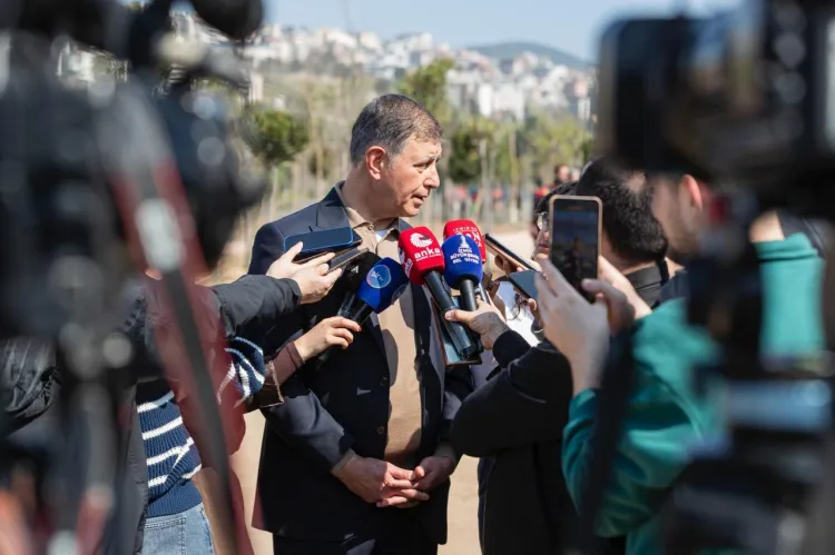 İzmir'de körfez kirliliğine yeni adım... Gemilerin atıkları 24 saat izlenecek