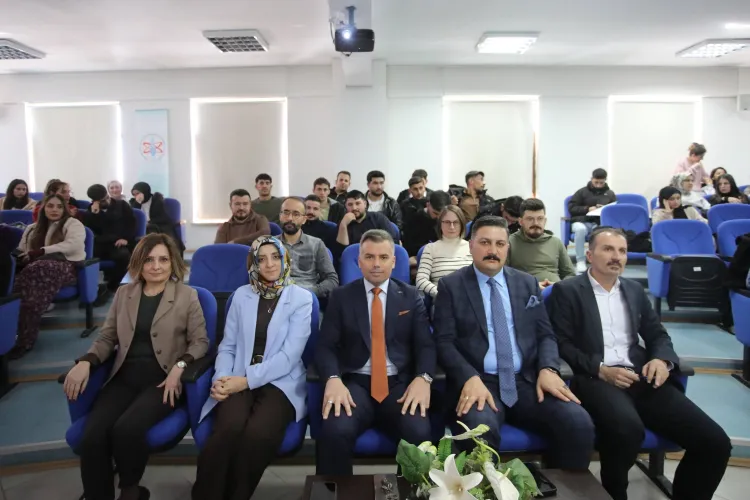 AİÇÜ’de 'Kültürel Miras ve UNESCO' konferansı