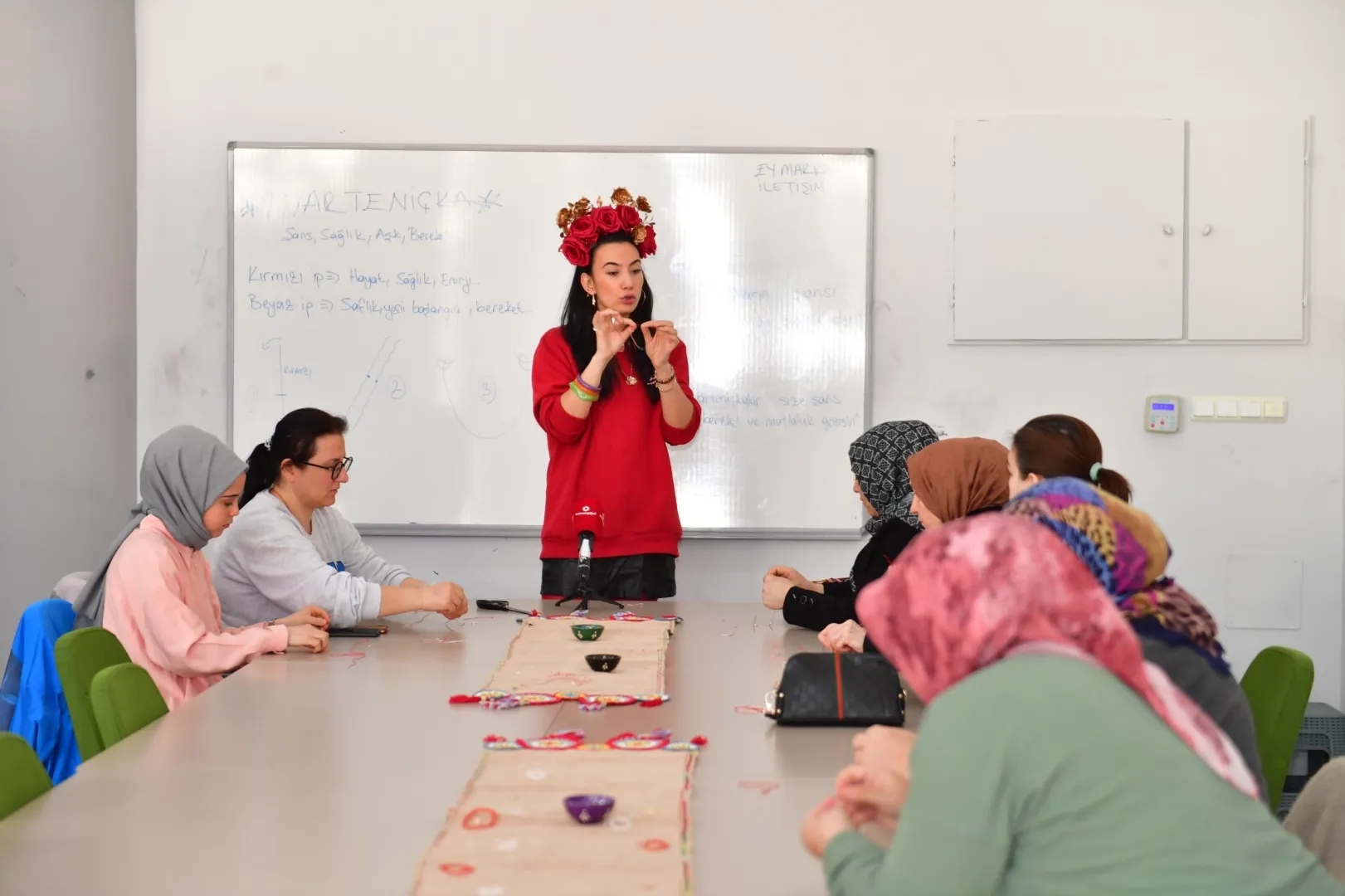 Bursa Osmangazi'de baharı müjdeleyen atölye