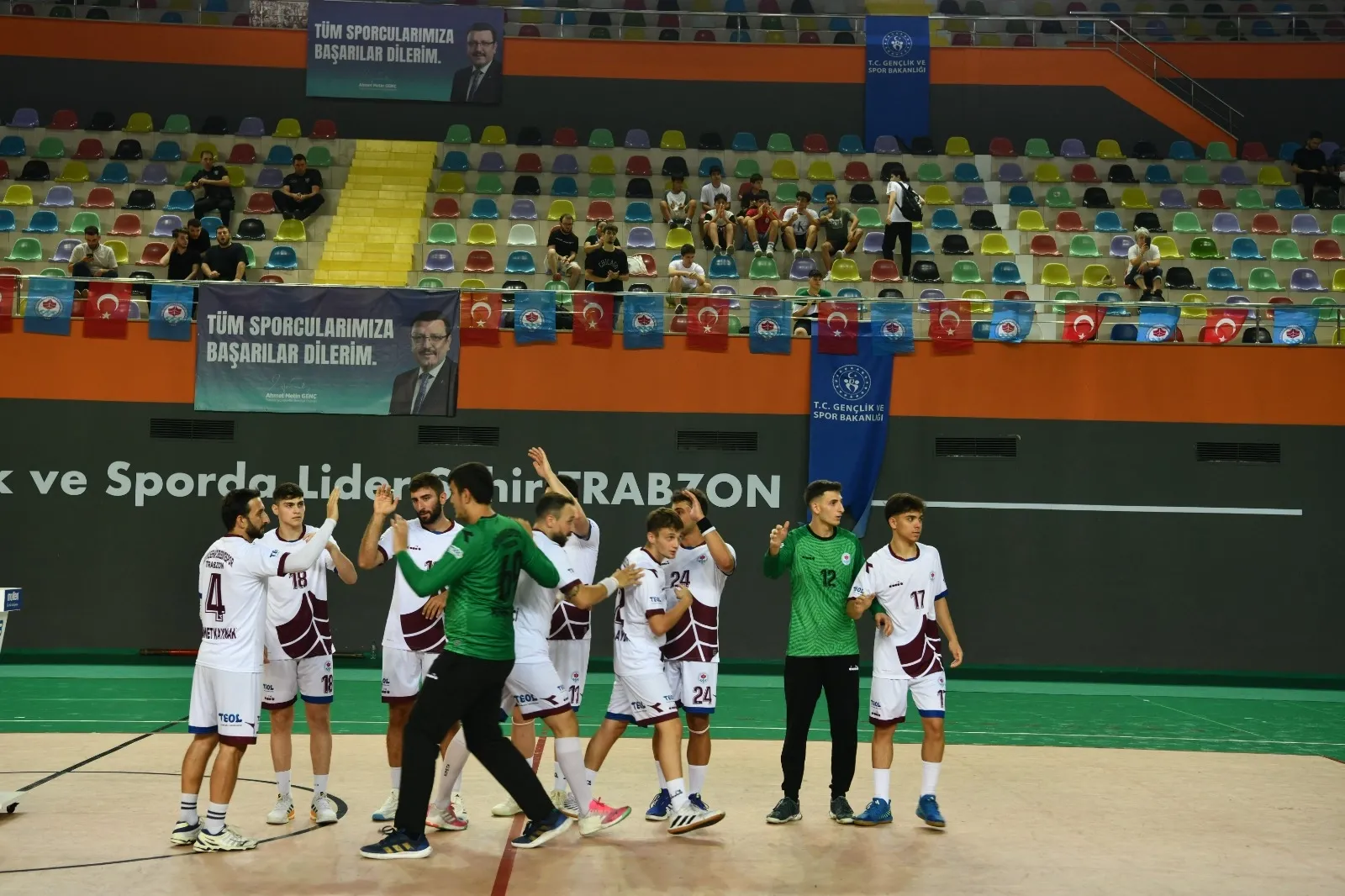 Trabzon Büyükşehir Hentbol Takımı, Ankara’yı ağırladı