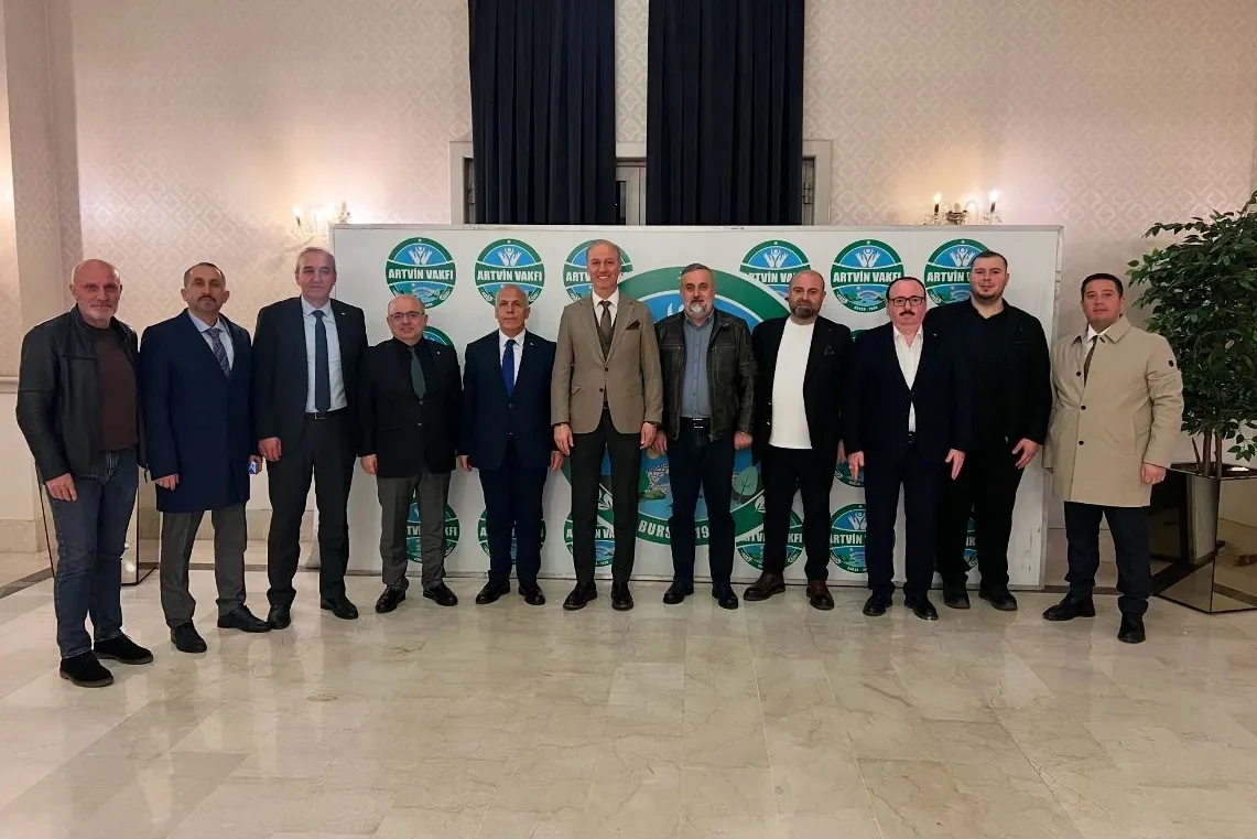 Artvin’in kurtuluşunun 105. yılında Bursa’da 2 bin kişilik dev iftar